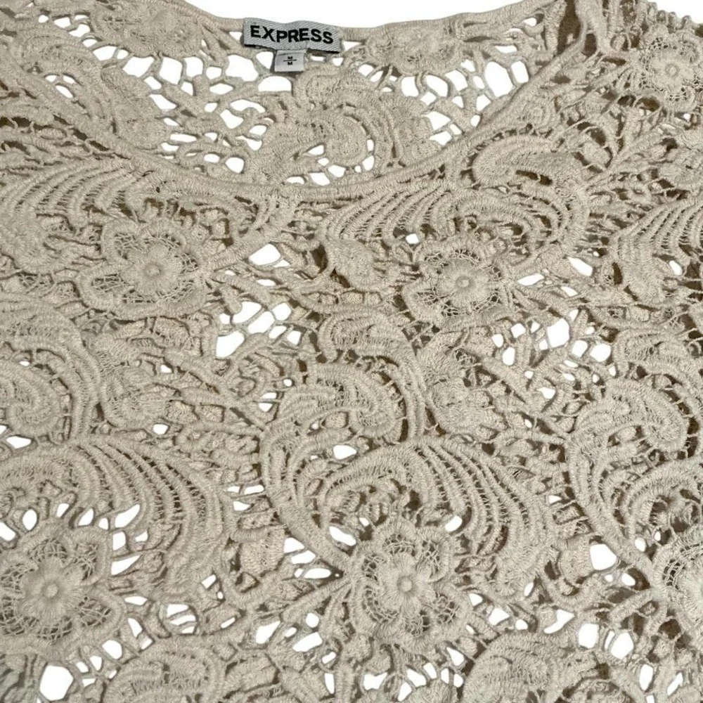 EXPRESS Beige‎ Crochet Lace Cropped Boho Short Sleeve cotton Top, coquette